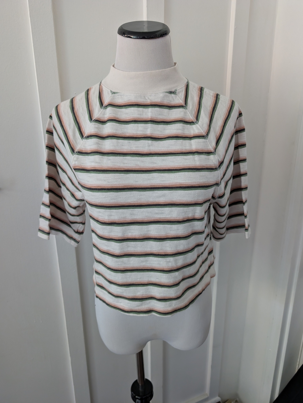 Universal Thread White Striped Mock Neck Short Sleeve Top